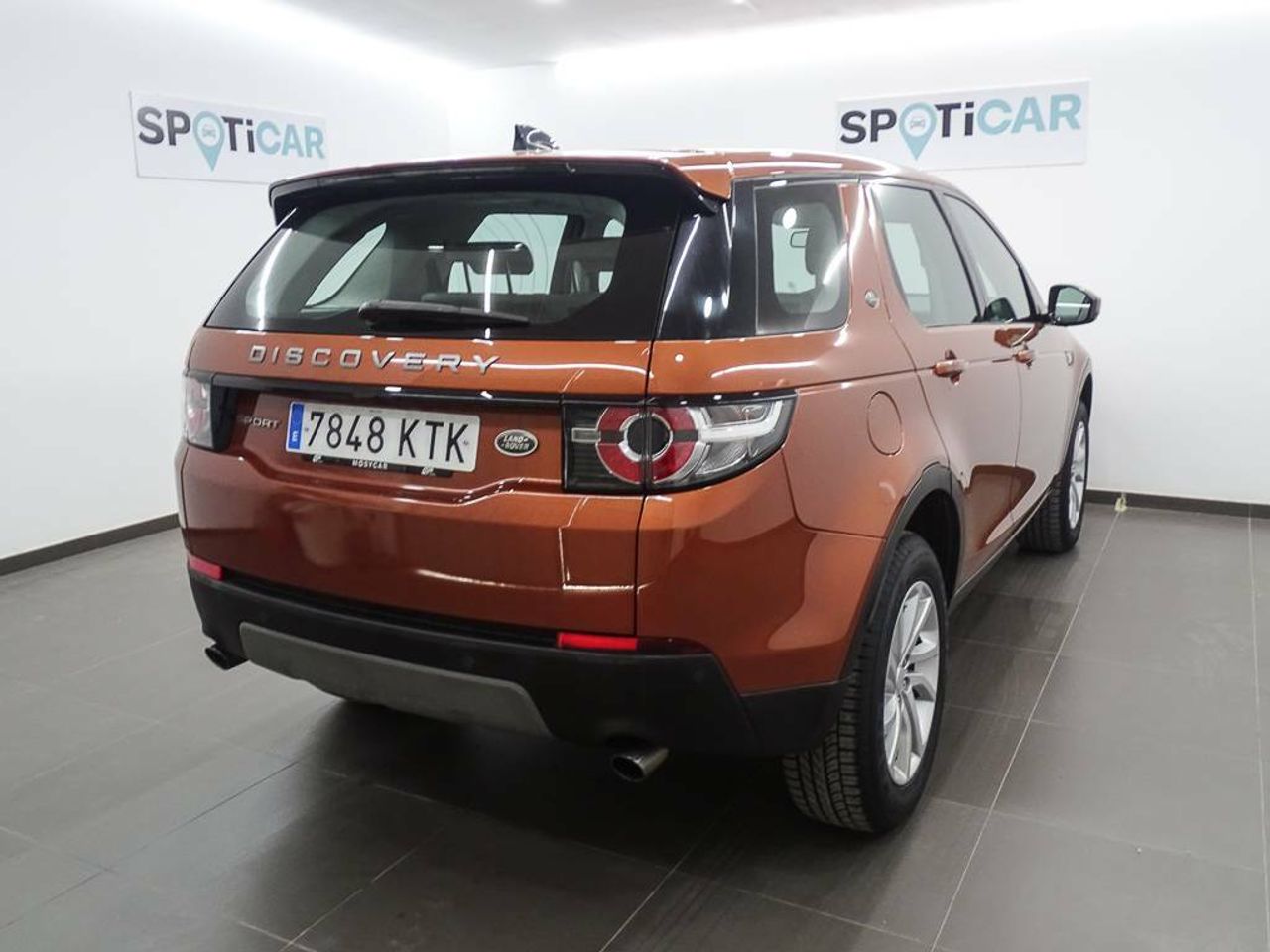 Foto Land-Rover Discovery Sport 16