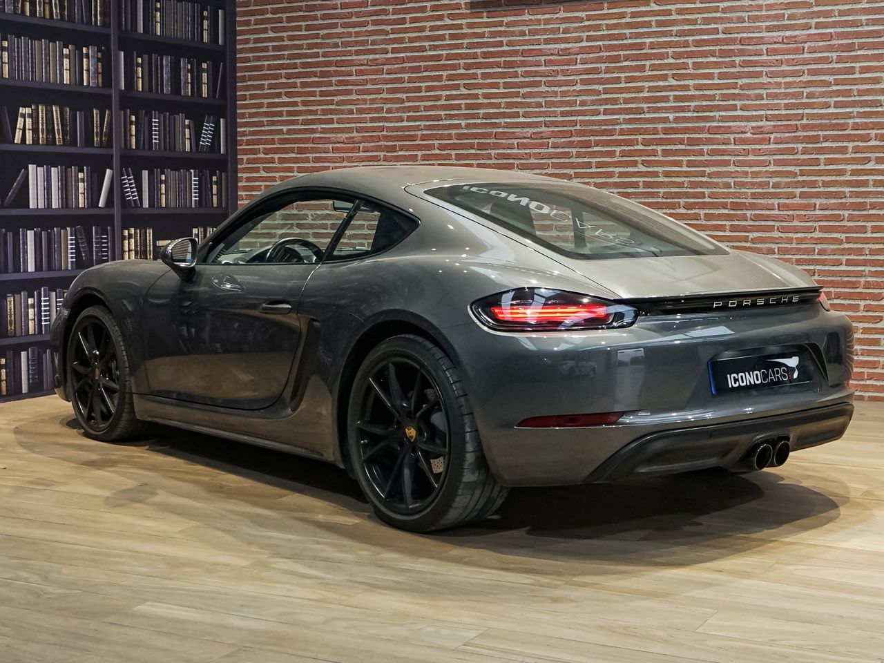 Foto Porsche 718 10