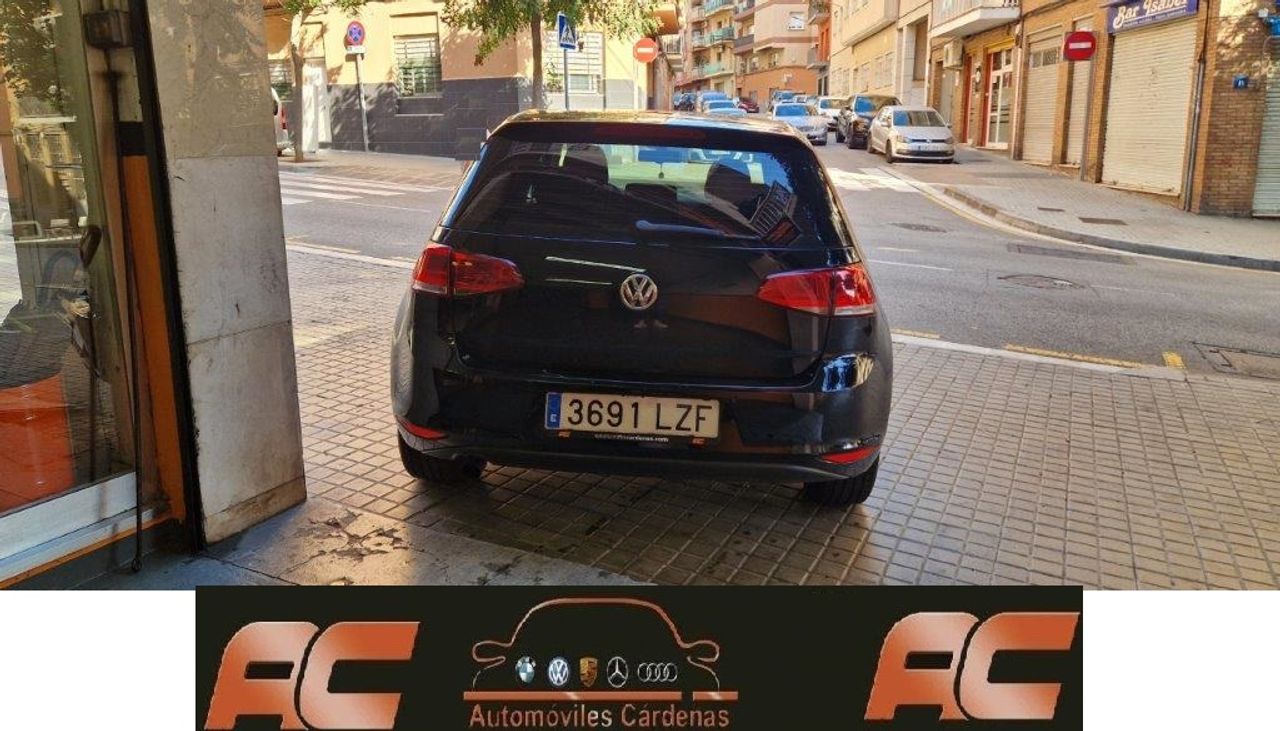 Foto Volkswagen Golf 8