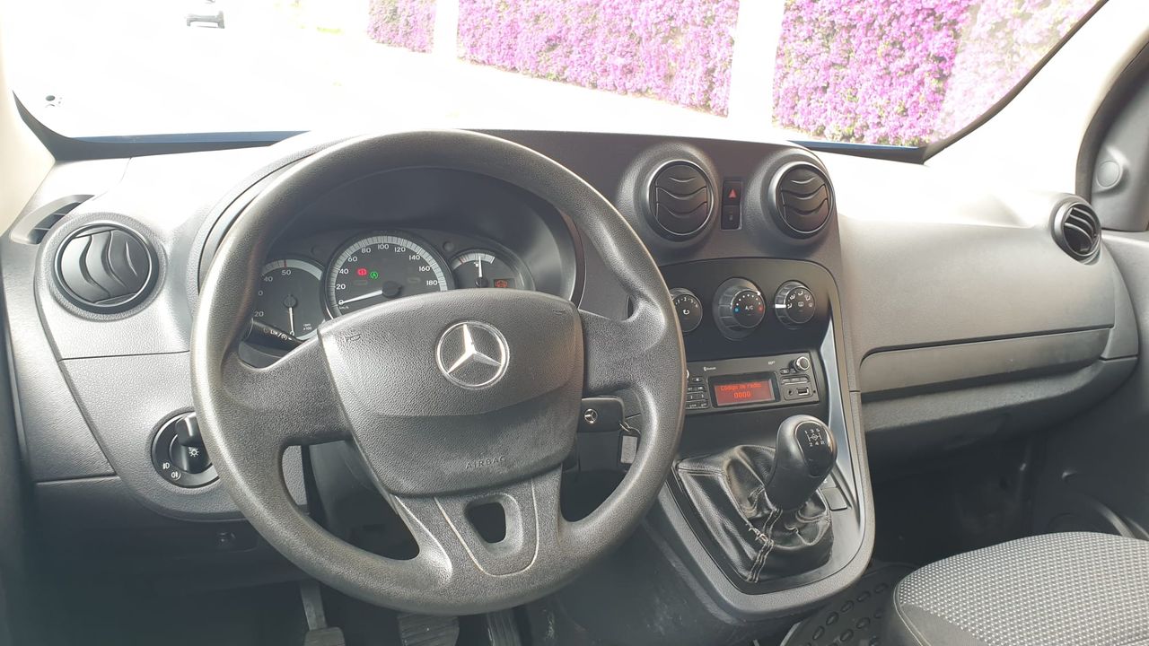 Foto Mercedes-Benz Citan 9