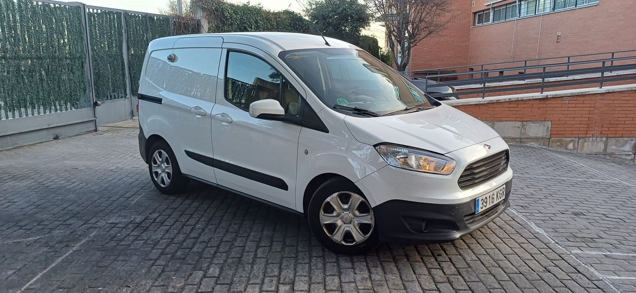 Foto Ford Transit  Courier 4