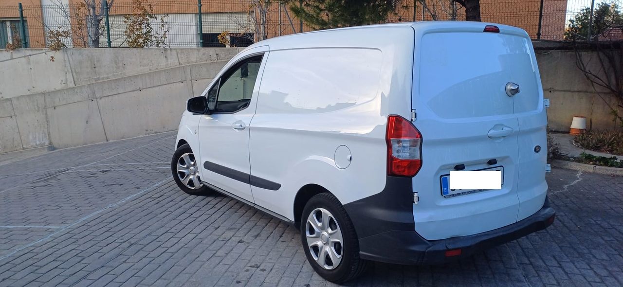 Foto Ford Transit  Courier 5