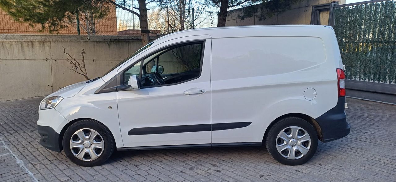 Foto Ford Transit  Courier 6