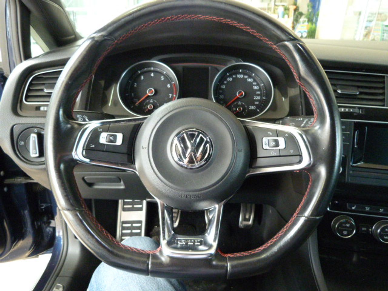 Foto Volkswagen Golf 35