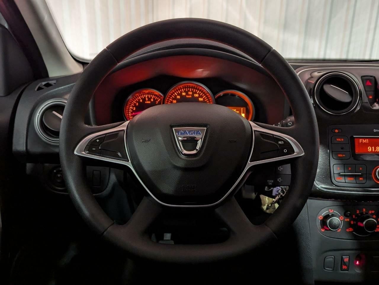 Foto Dacia Sandero 26