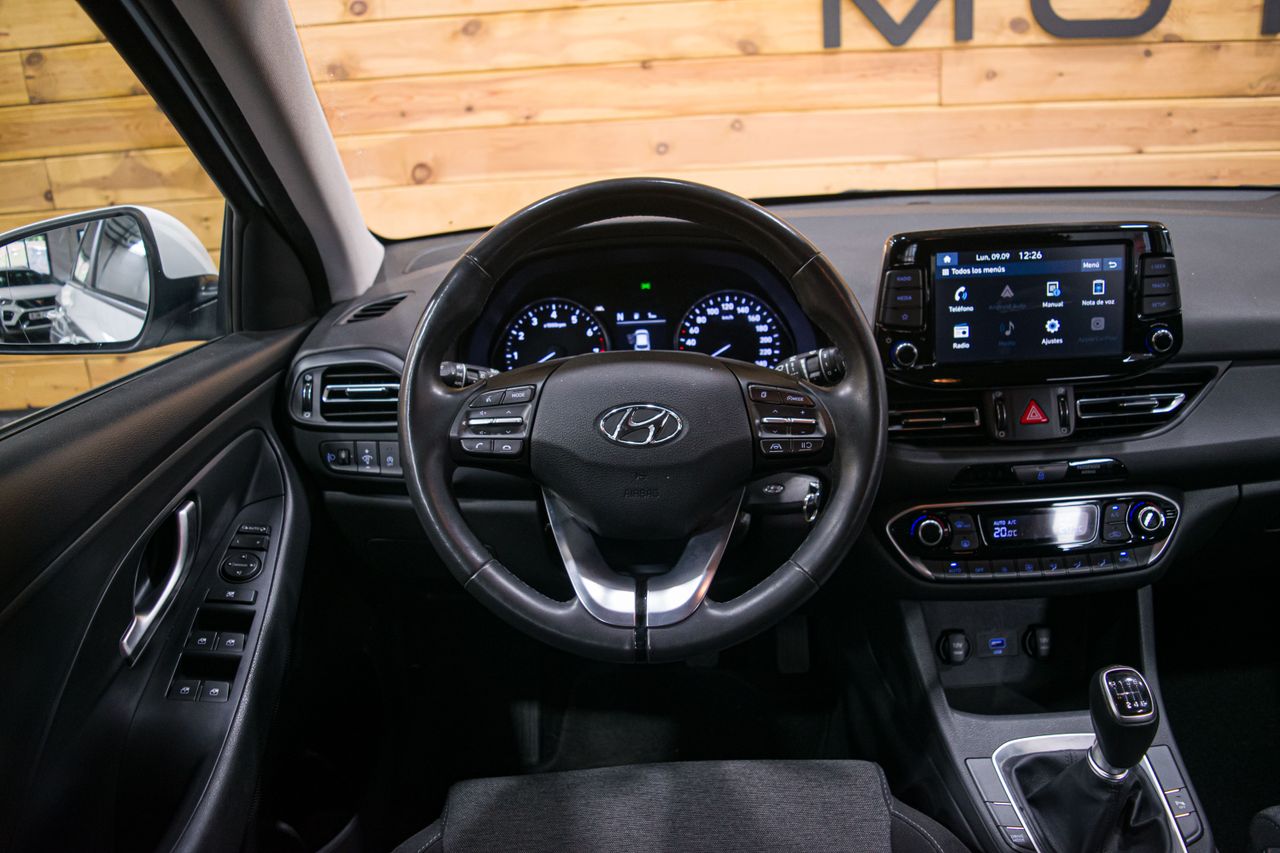 Foto Hyundai i30 6