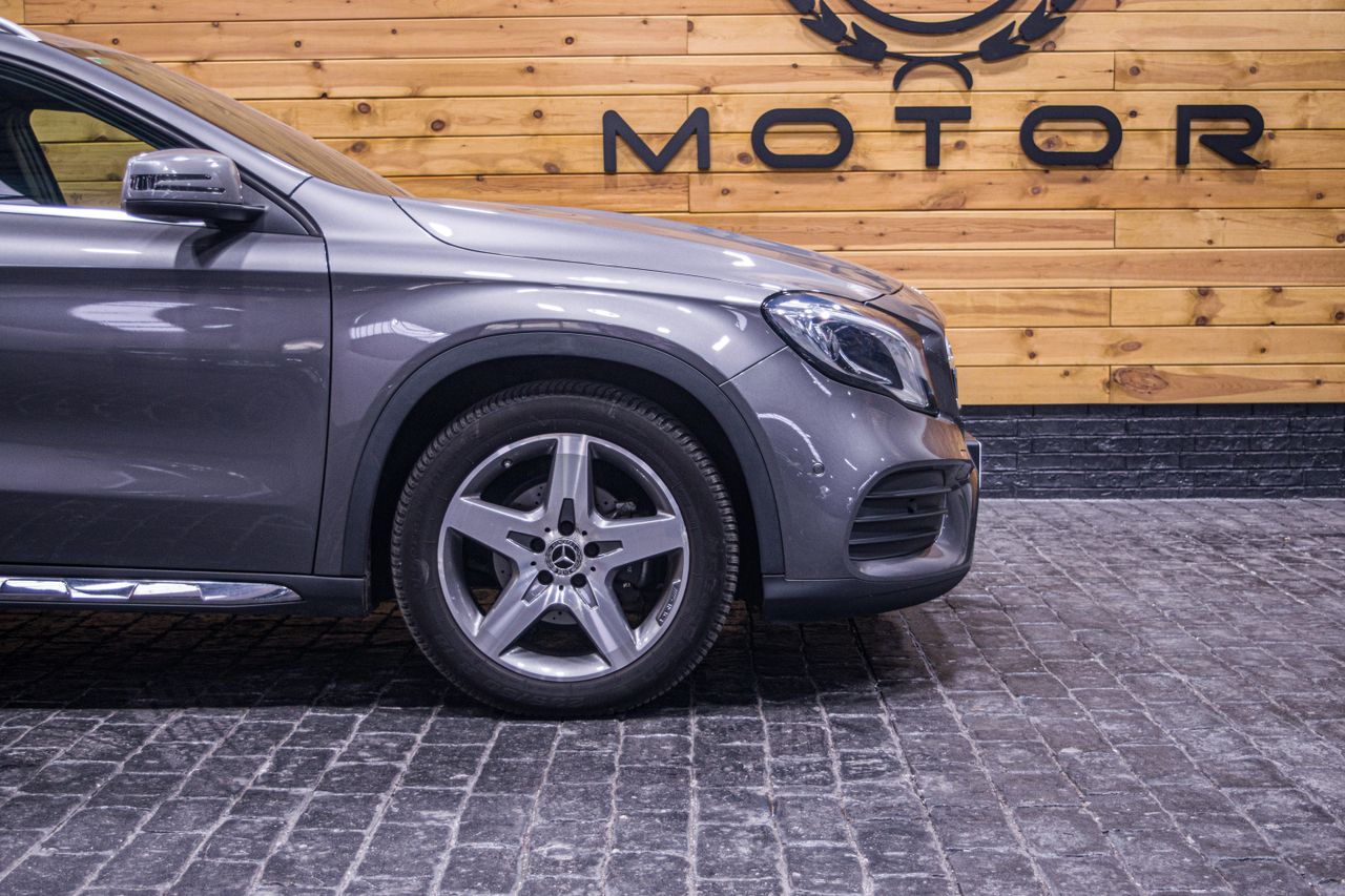 Foto Mercedes-Benz Clase GLA 10