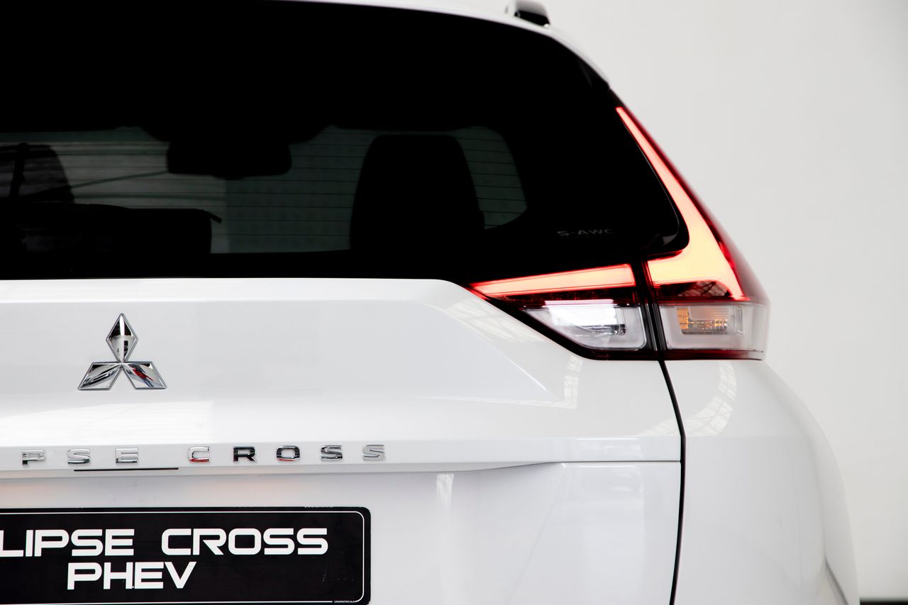 Foto Mitsubishi Eclipse Cross 12