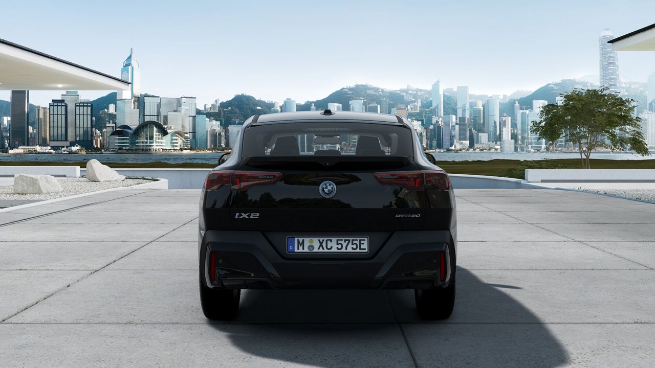 Foto BMW iX2 3