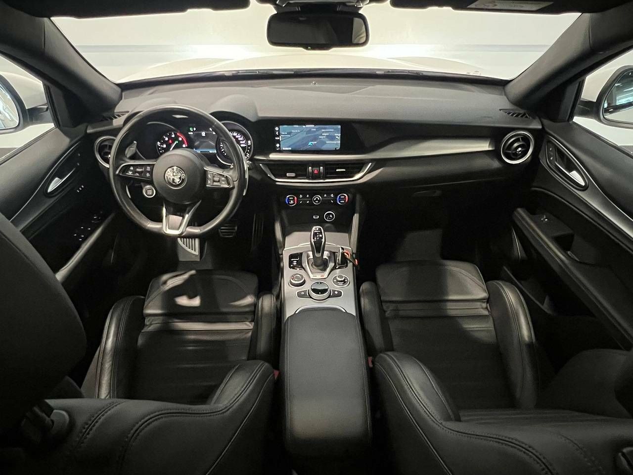 Foto Alfa Romeo Stelvio 10