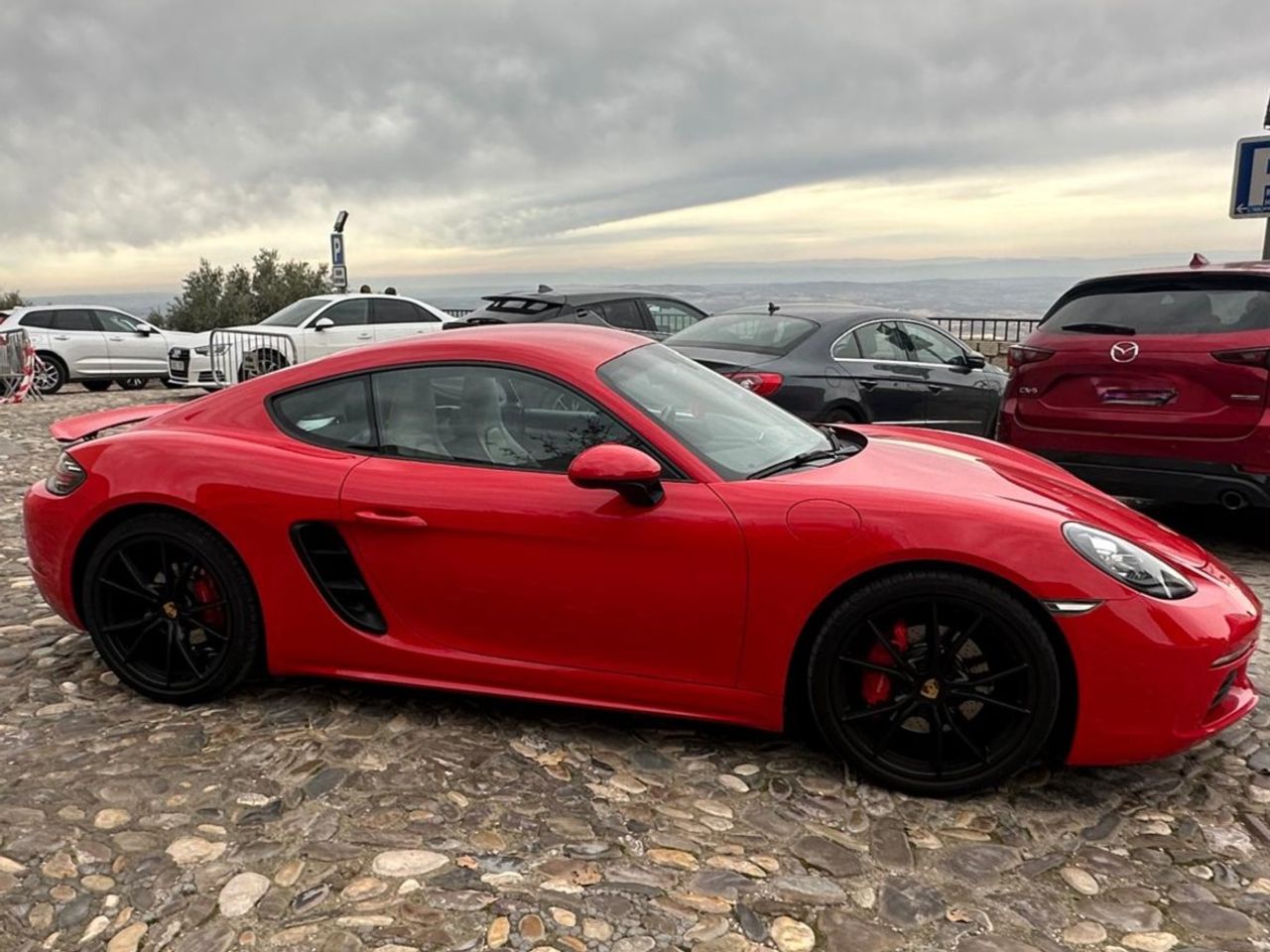 Foto Porsche 718 3