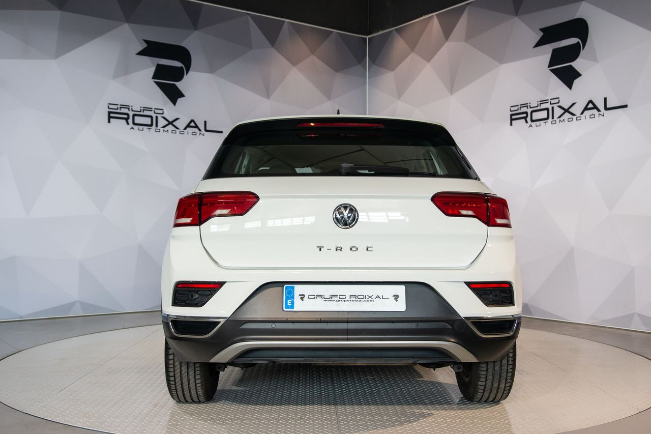 Foto Volkswagen T-Roc 4