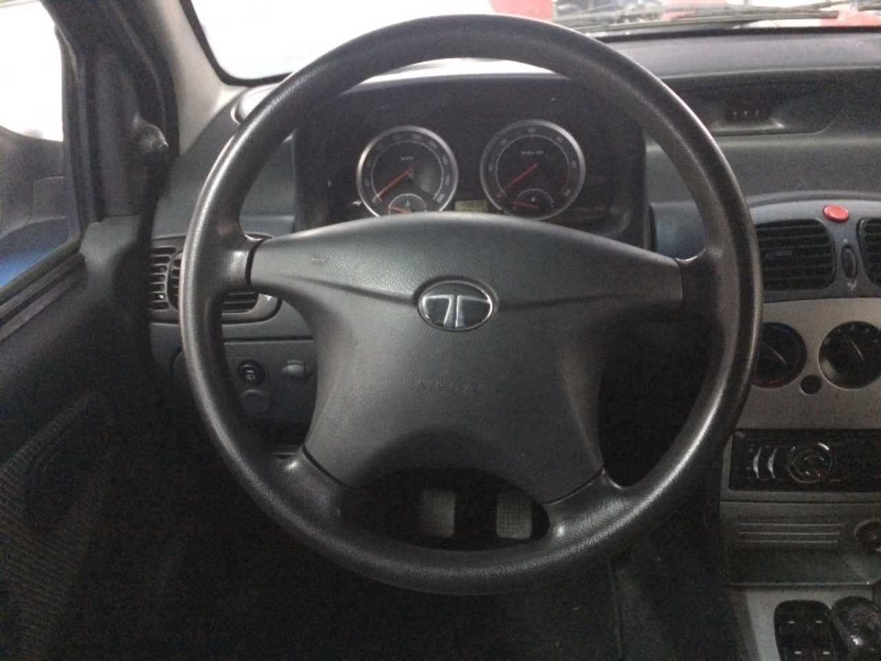 Foto Tata Indica 12