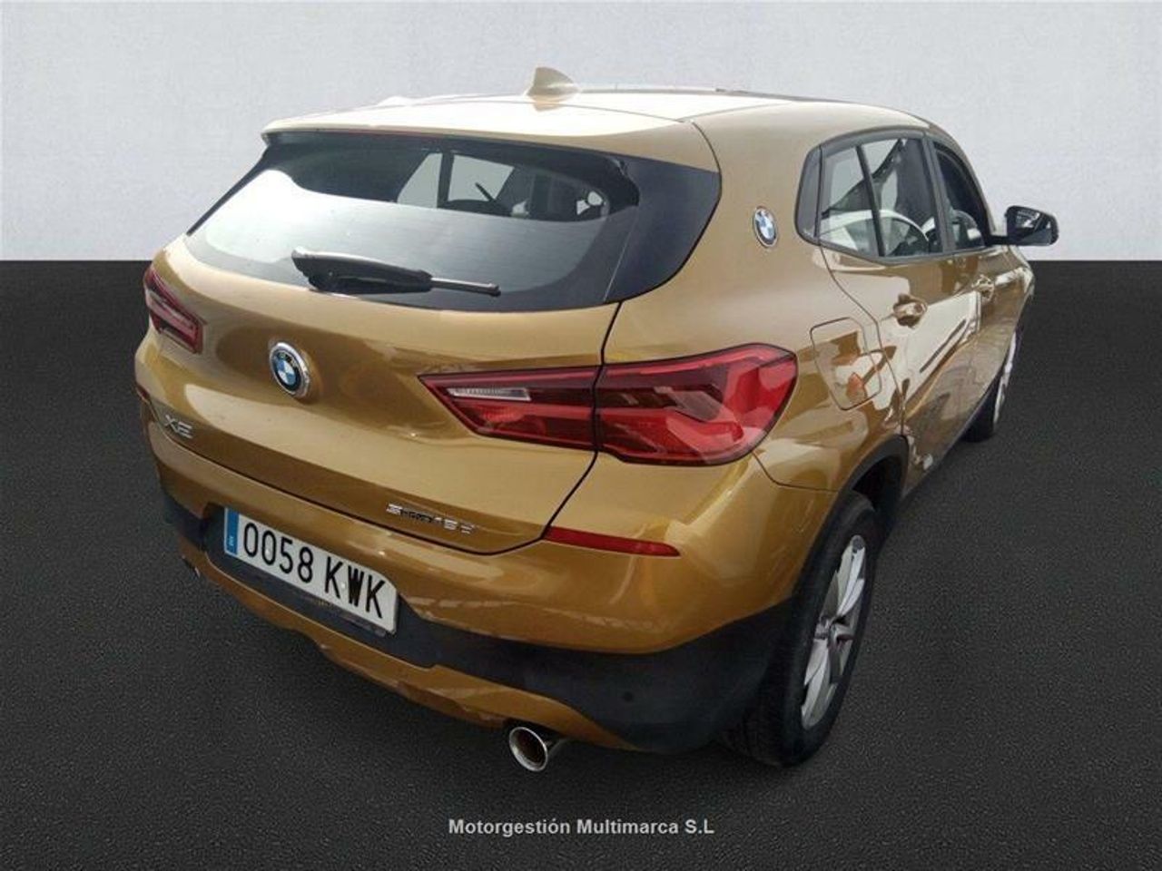 Foto BMW X2 4