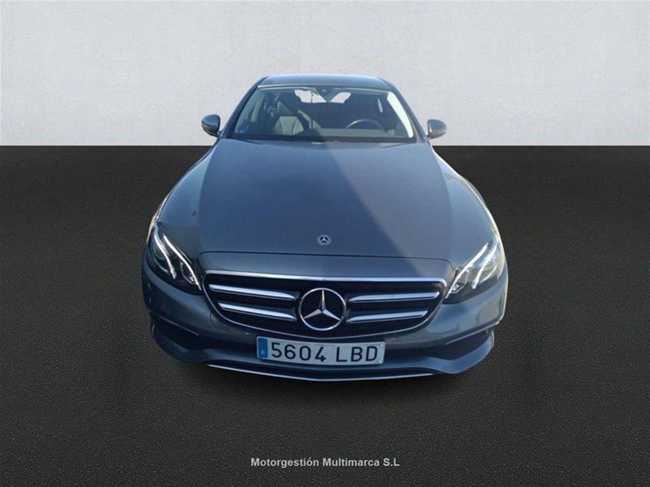 Foto Mercedes-Benz Clase E 2