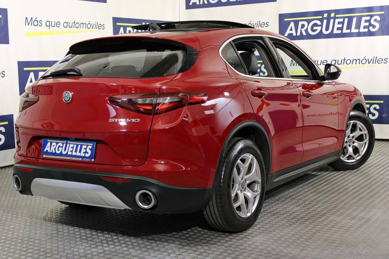 Foto Alfa Romeo Stelvio 5