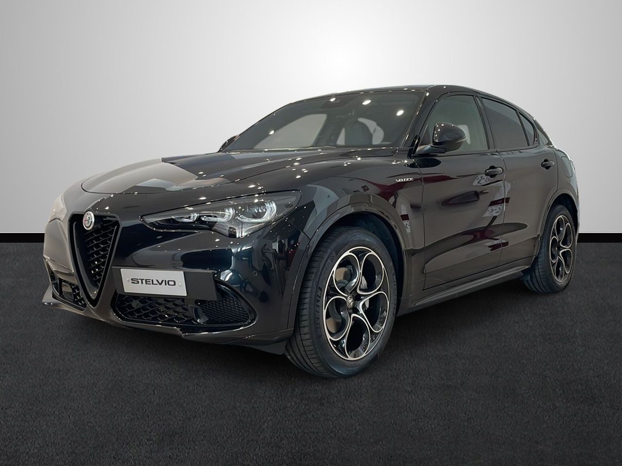 Foto Alfa Romeo Stelvio 1