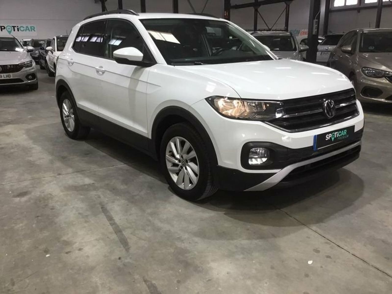 Foto Volkswagen T-Cross 4