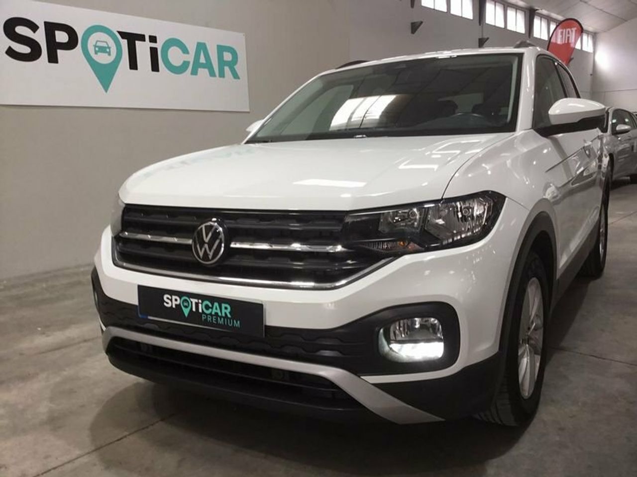 Foto Volkswagen T-Cross 11