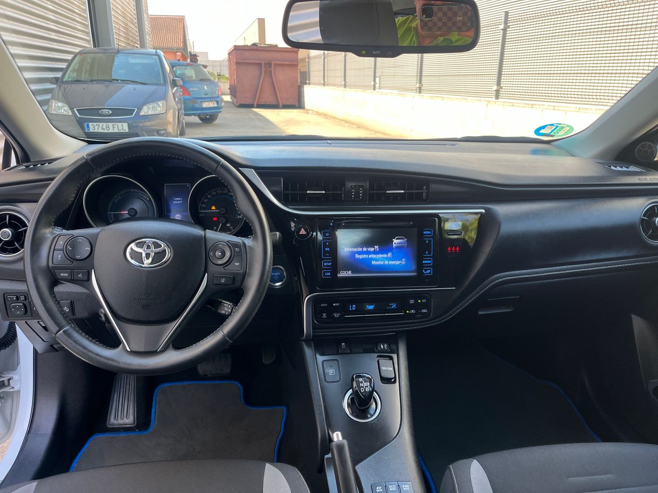 Foto Toyota Auris 17