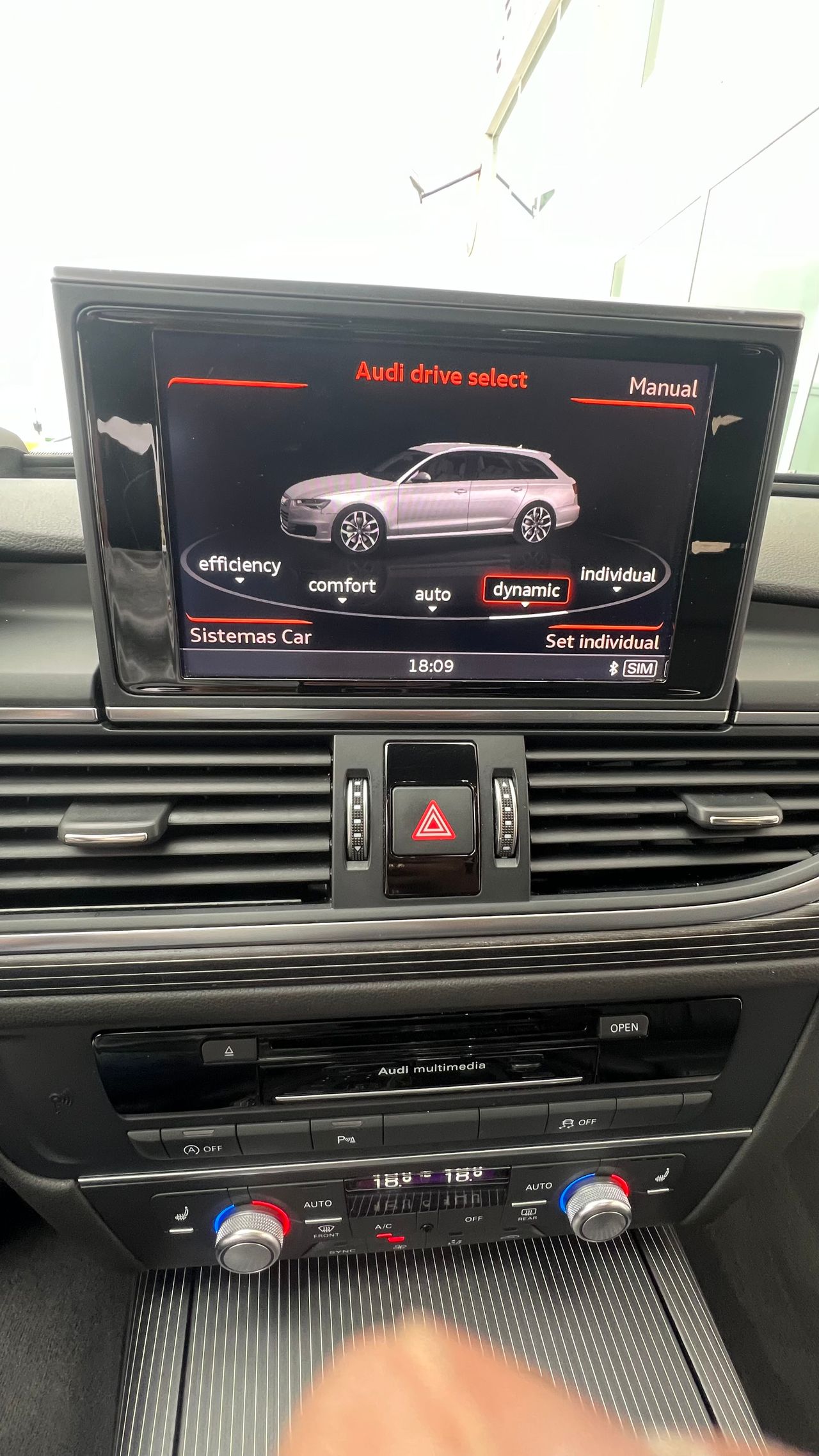 Foto Audi A6 Avant 24