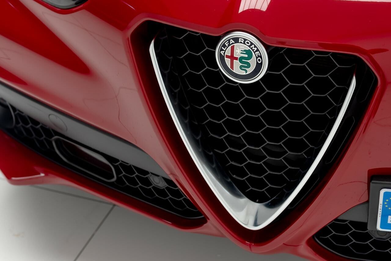 Foto Alfa Romeo Stelvio 45