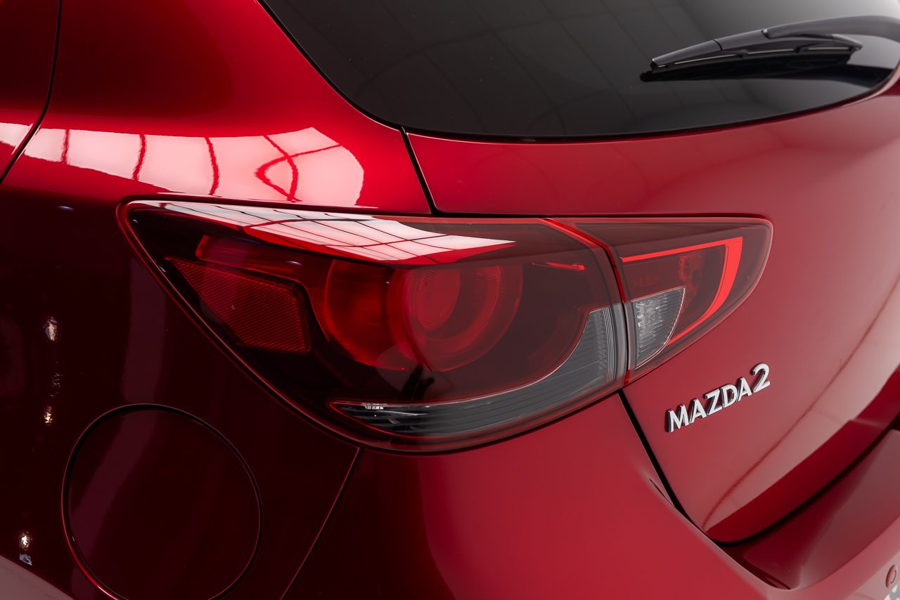 Foto Mazda Mazda2 29