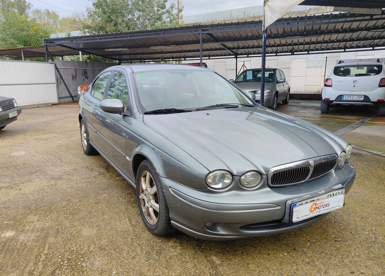 Foto Jaguar X-Type 4