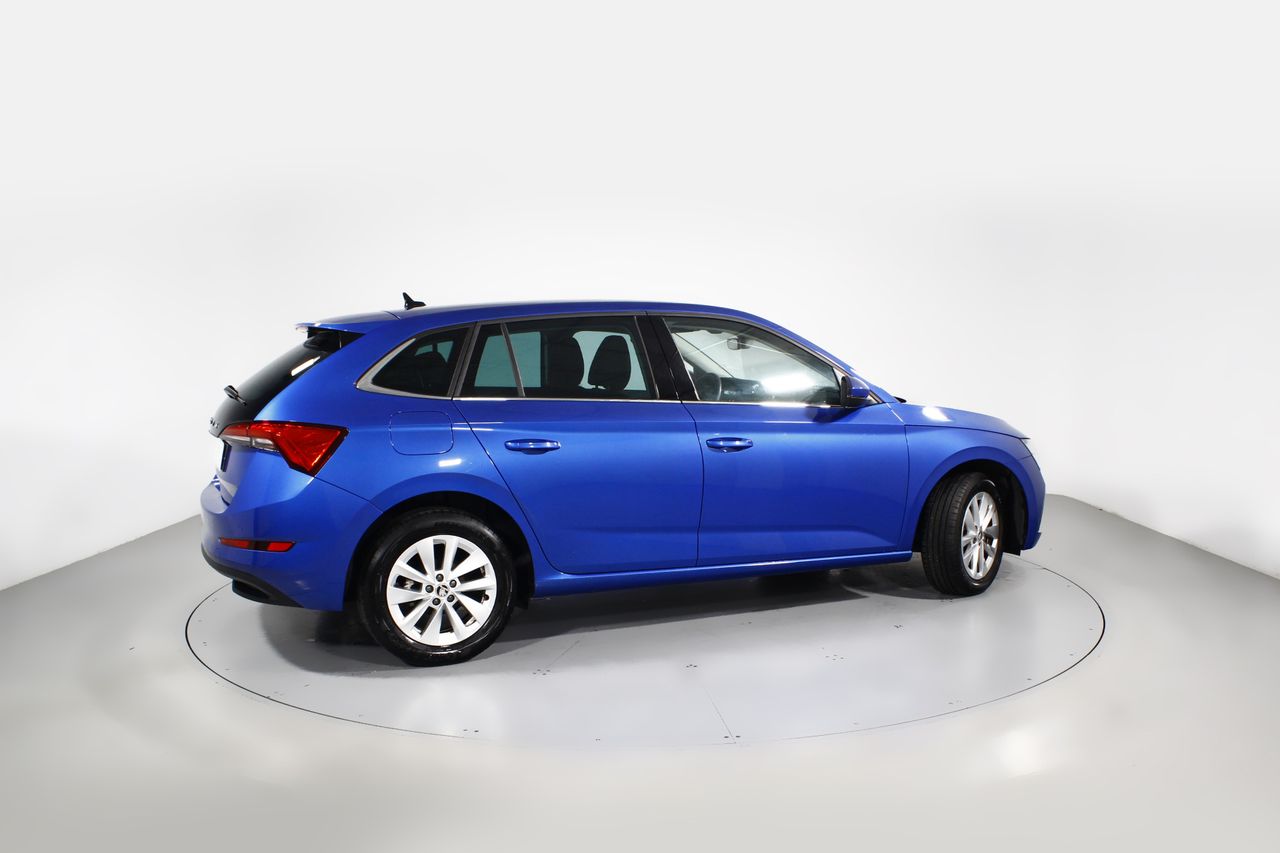 Foto Skoda Scala 10