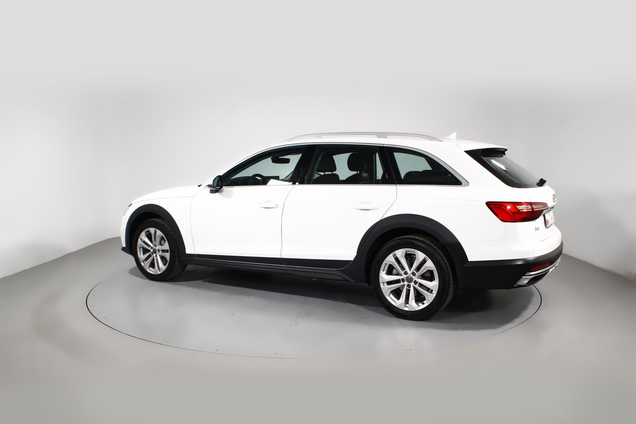 Foto Audi A4 Allroad Quattro 8