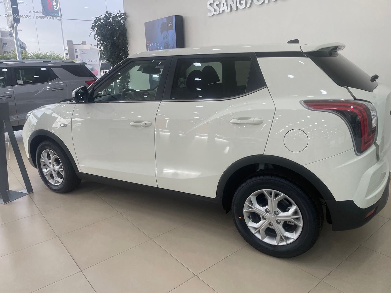 Foto SsangYong Tivoli 2