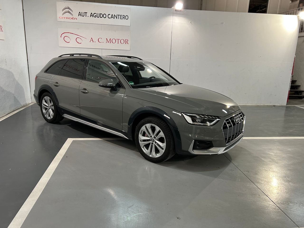 Foto Audi A4 Allroad Quattro 10