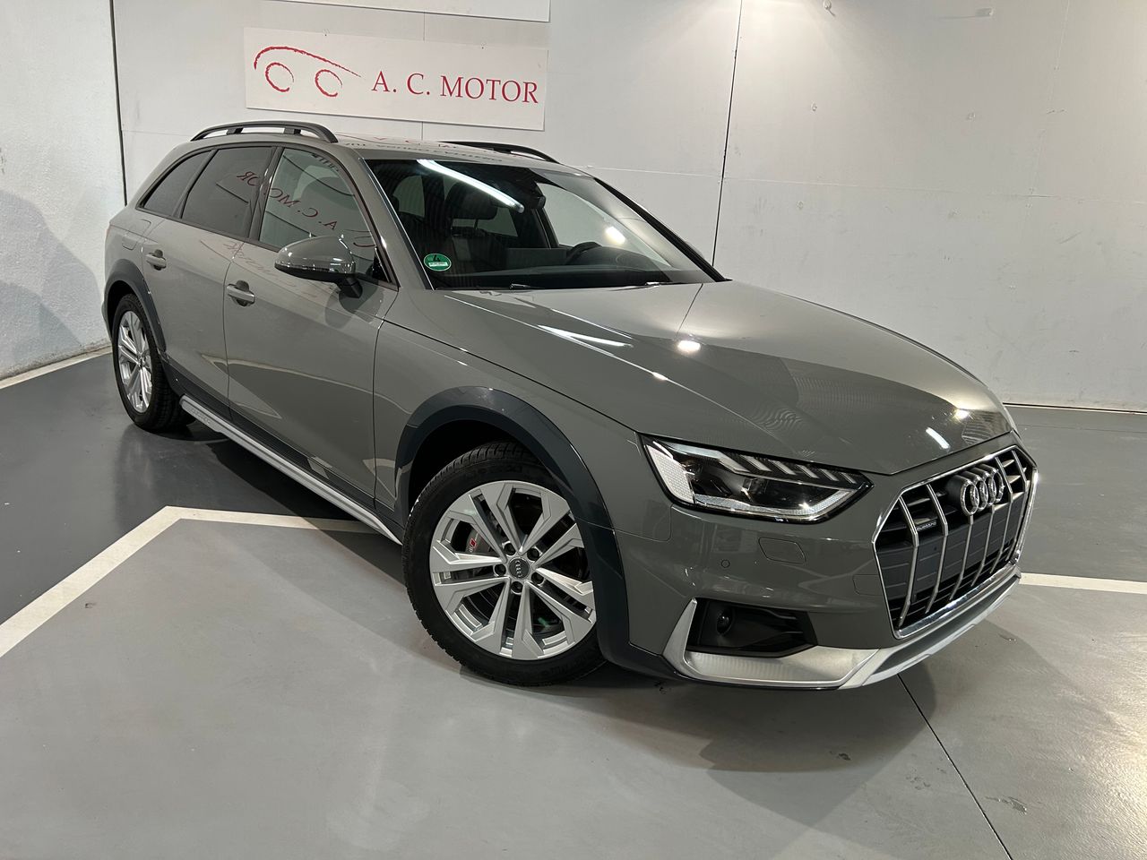 Foto Audi A4 Allroad Quattro 12