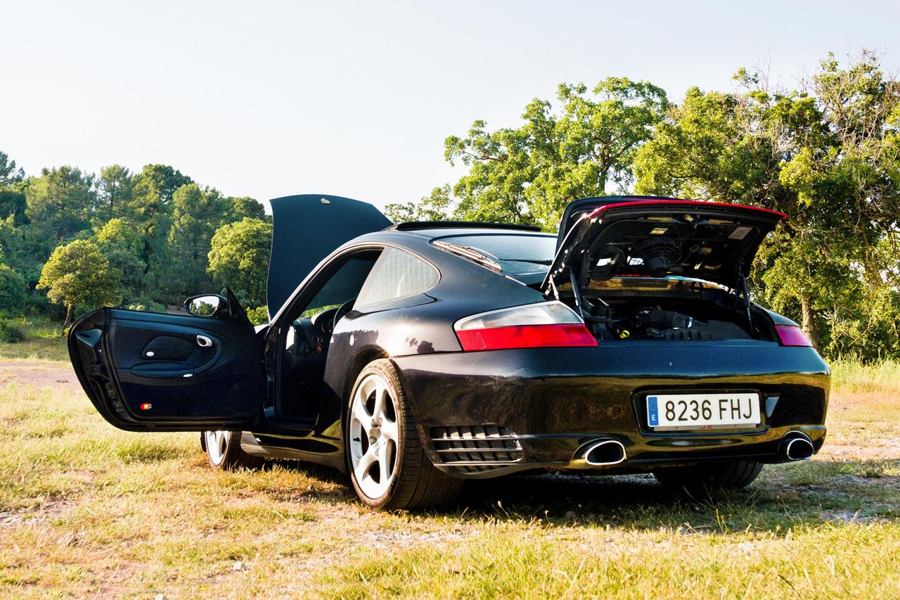 Foto Porsche 911 Carrera 4