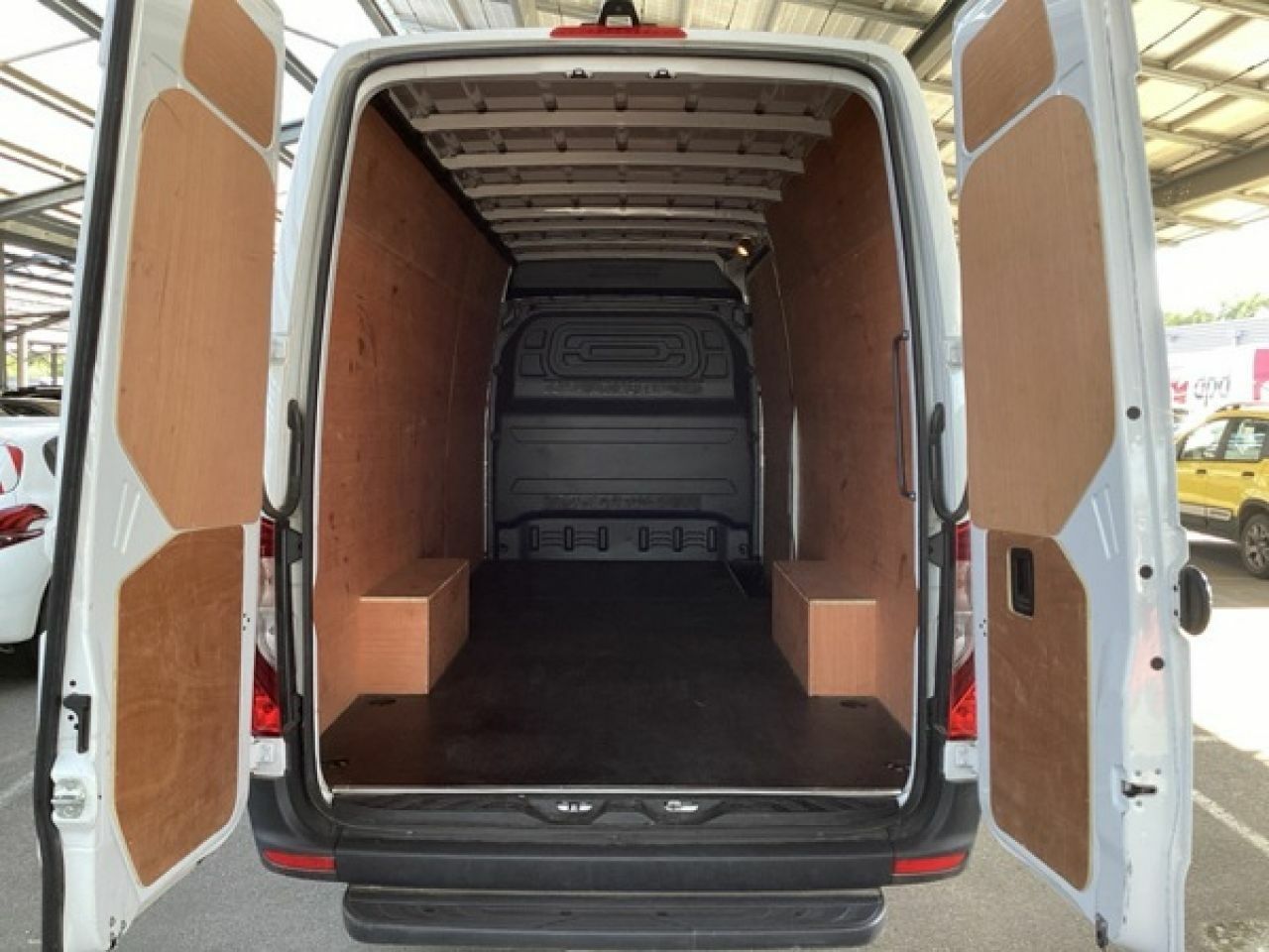 Foto Mercedes-Benz Sprinter 12