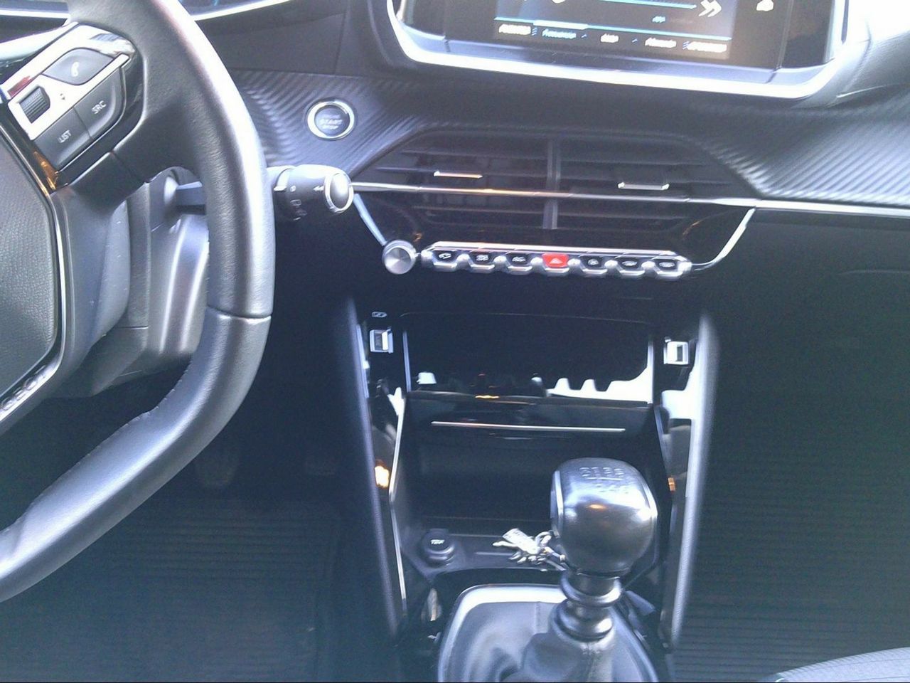 Foto Peugeot 208 19