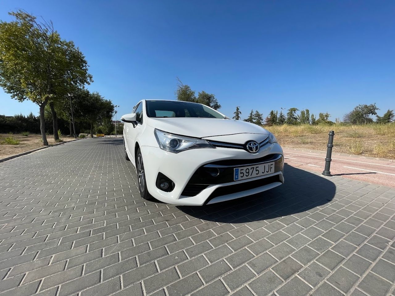 Foto Toyota Avensis 1