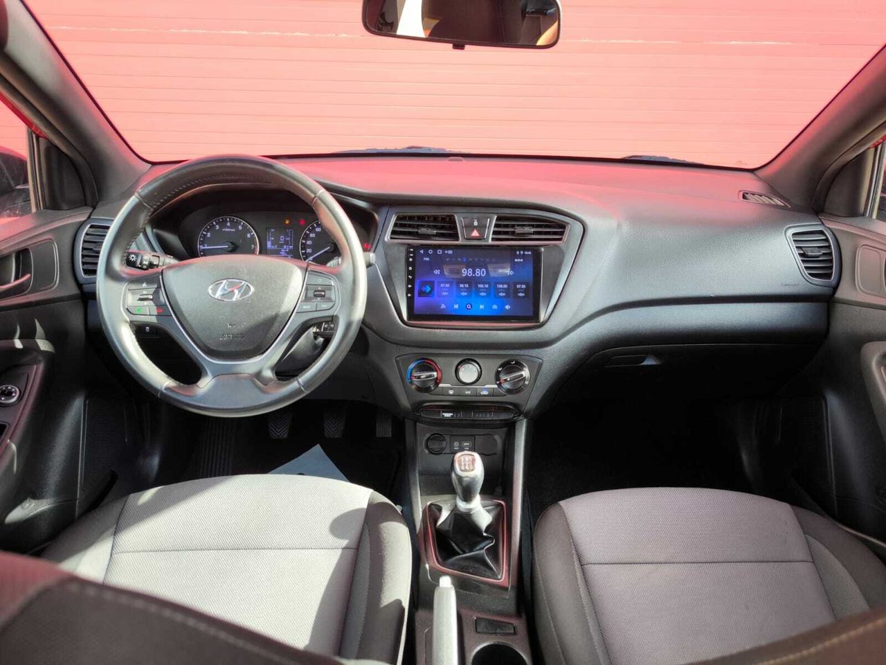 Foto Hyundai i20 4