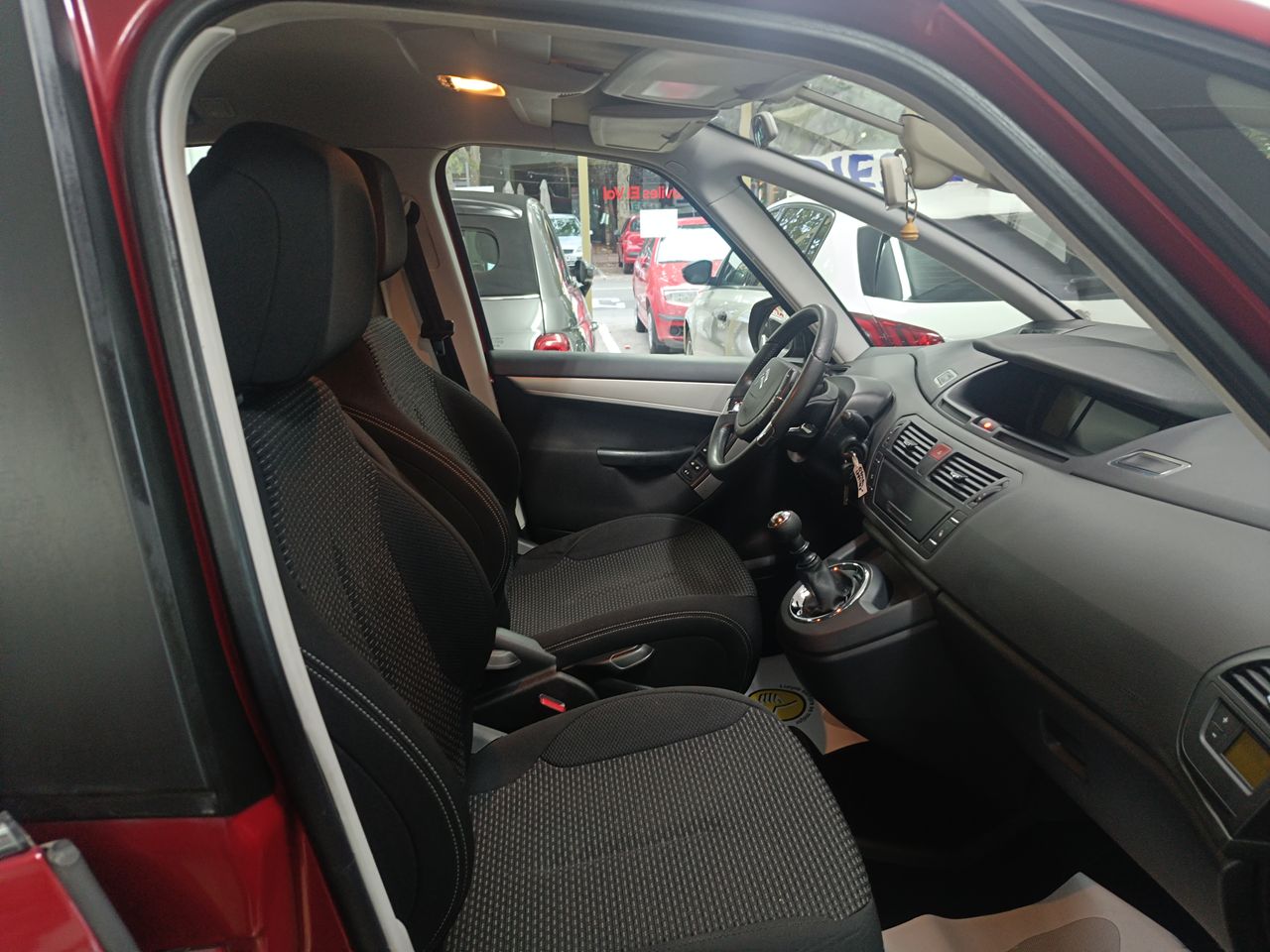 Foto Citroën C4 Picasso 38