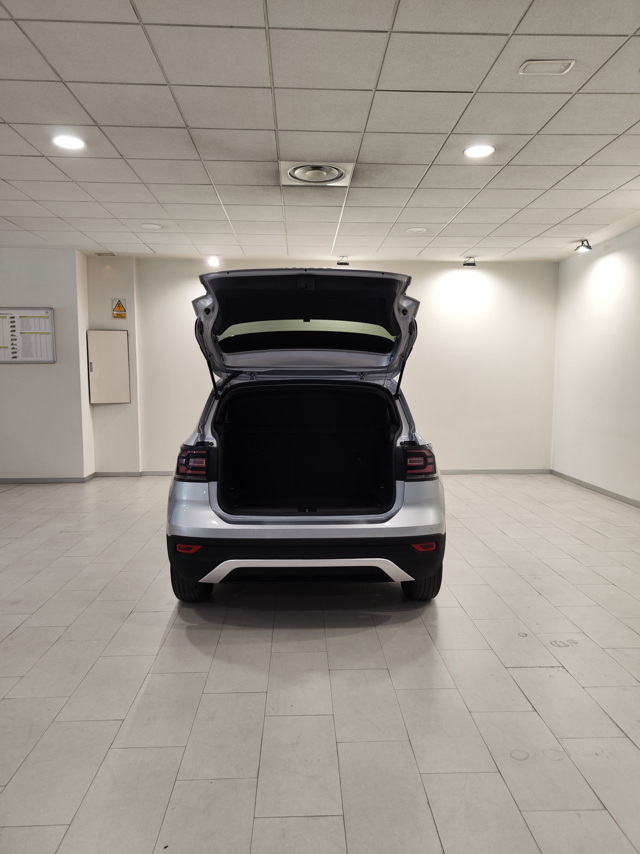 Foto Volkswagen T-Cross 11