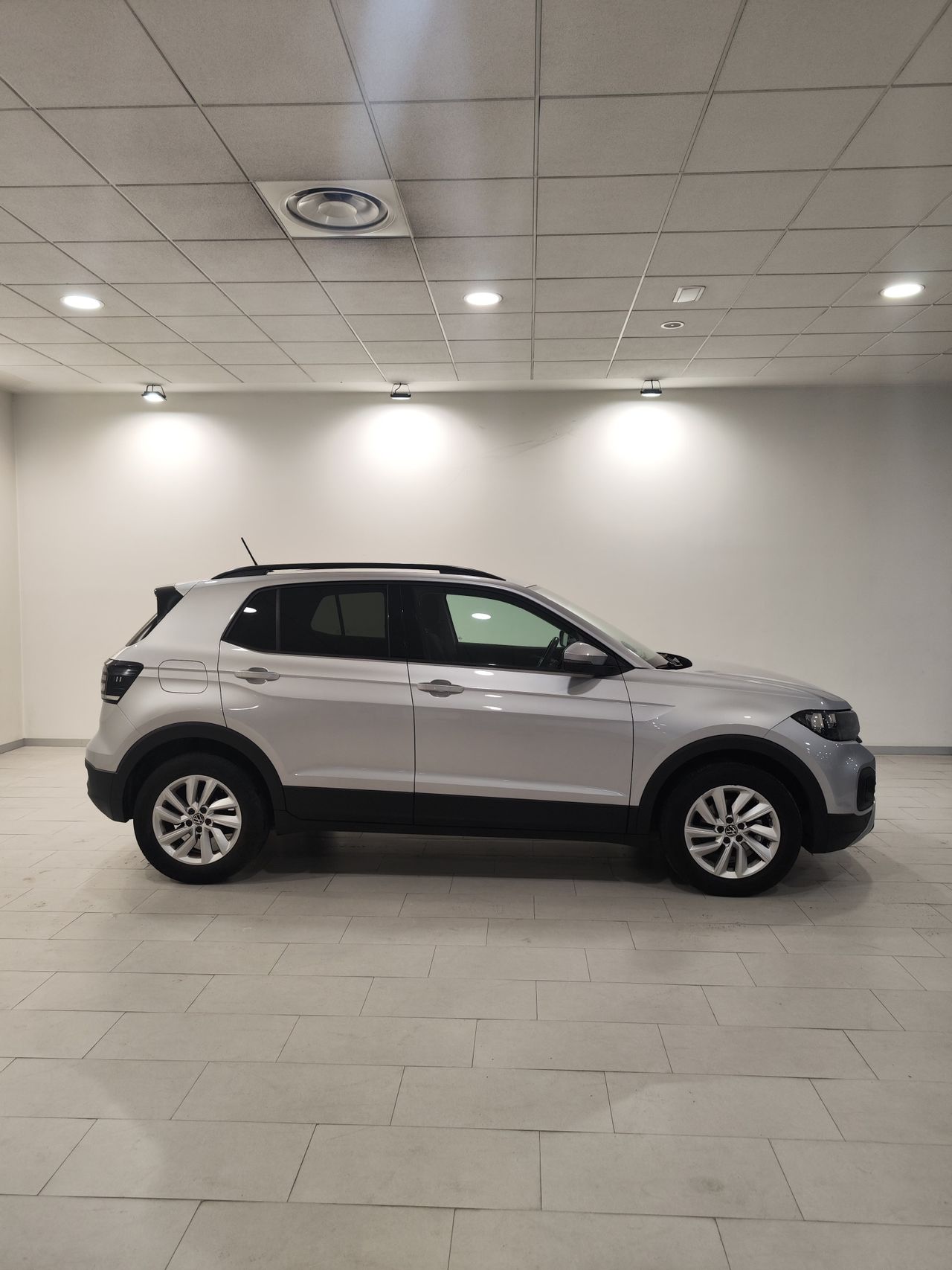 Foto Volkswagen T-Cross 2