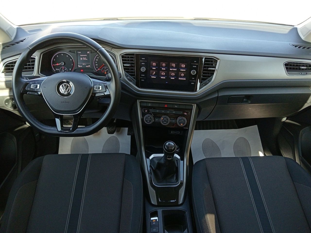 Foto Volkswagen T-Roc 6