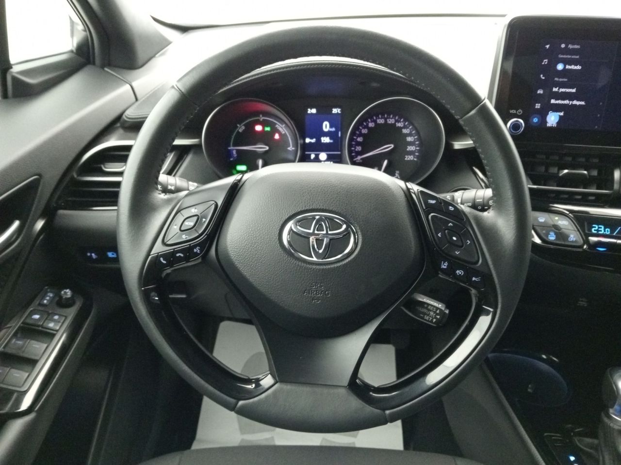 Foto Toyota C-HR 7