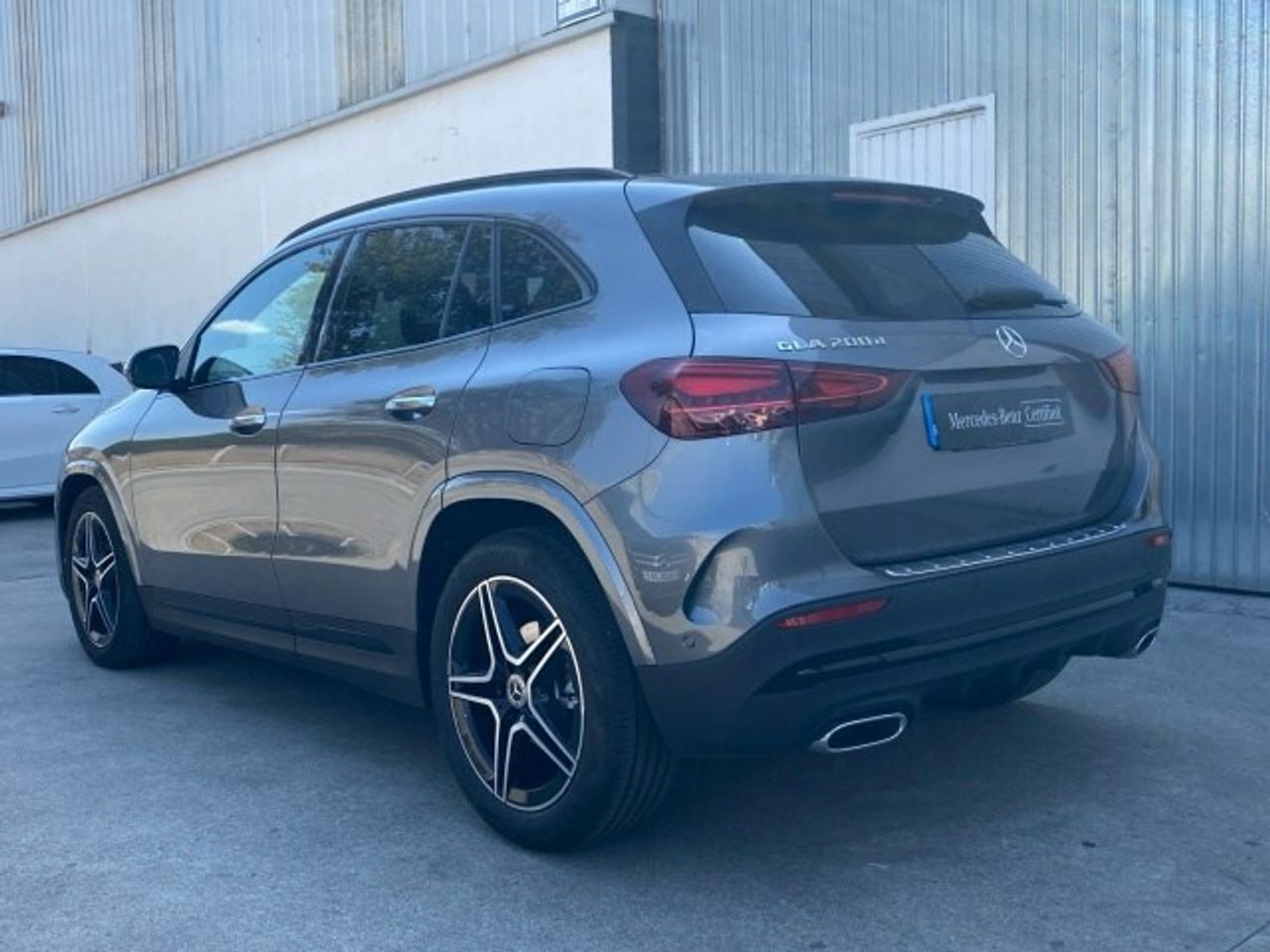 Foto Mercedes-Benz Clase GLA 2