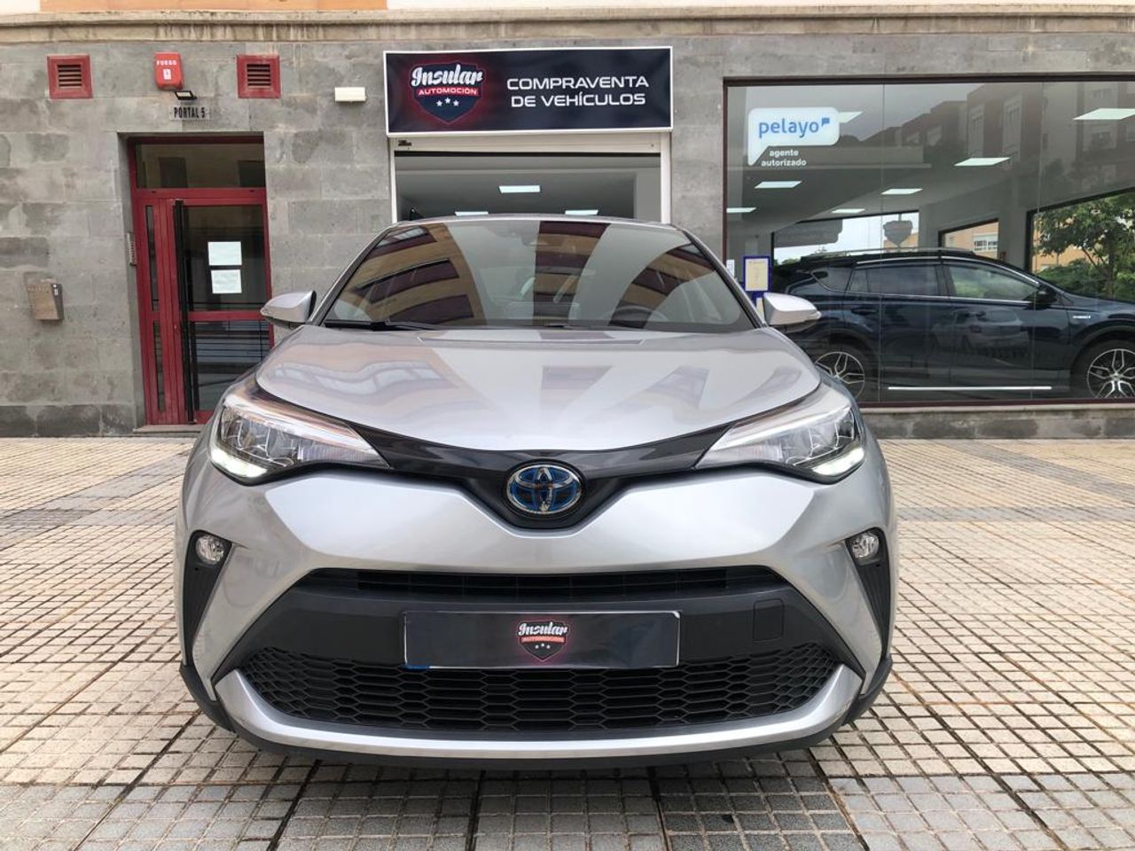 Foto Toyota C-HR 8