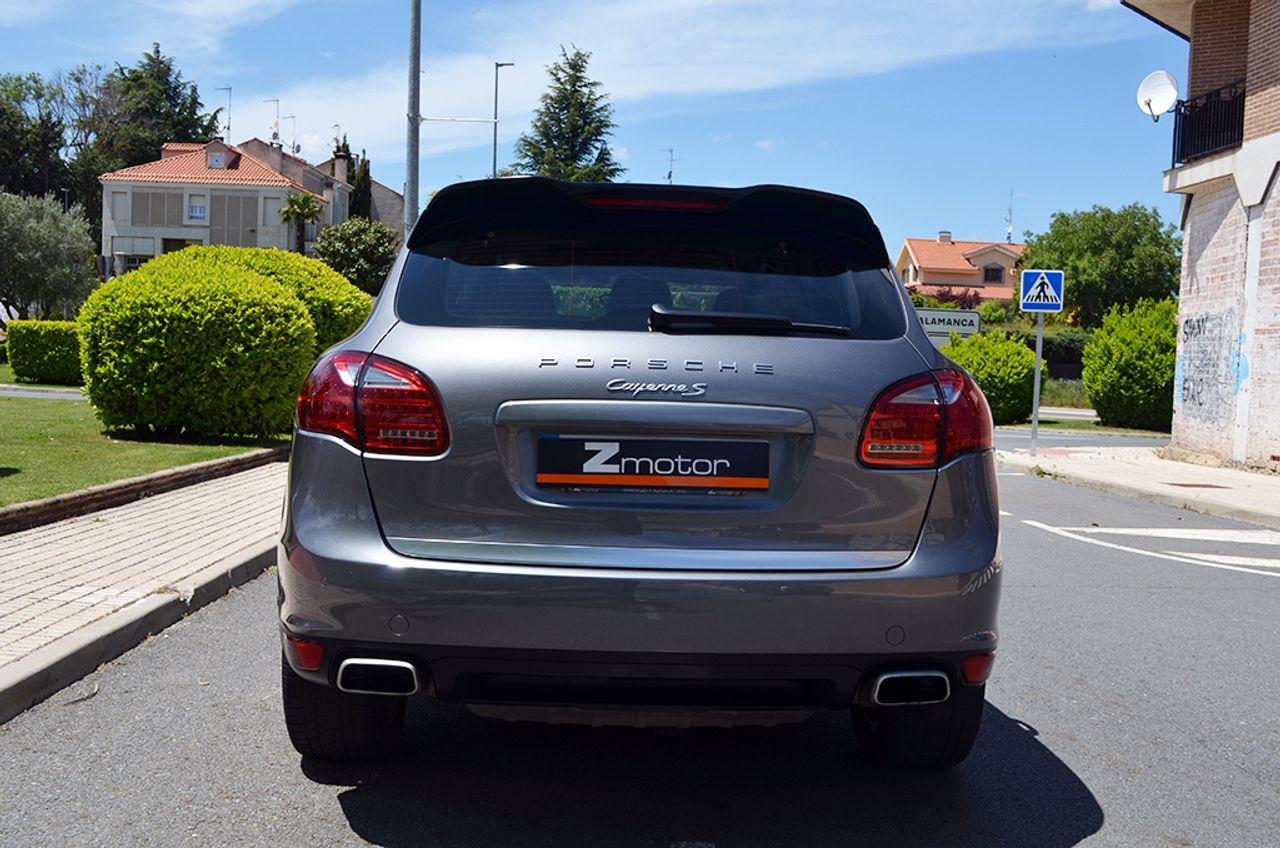 Foto Porsche Cayenne 63