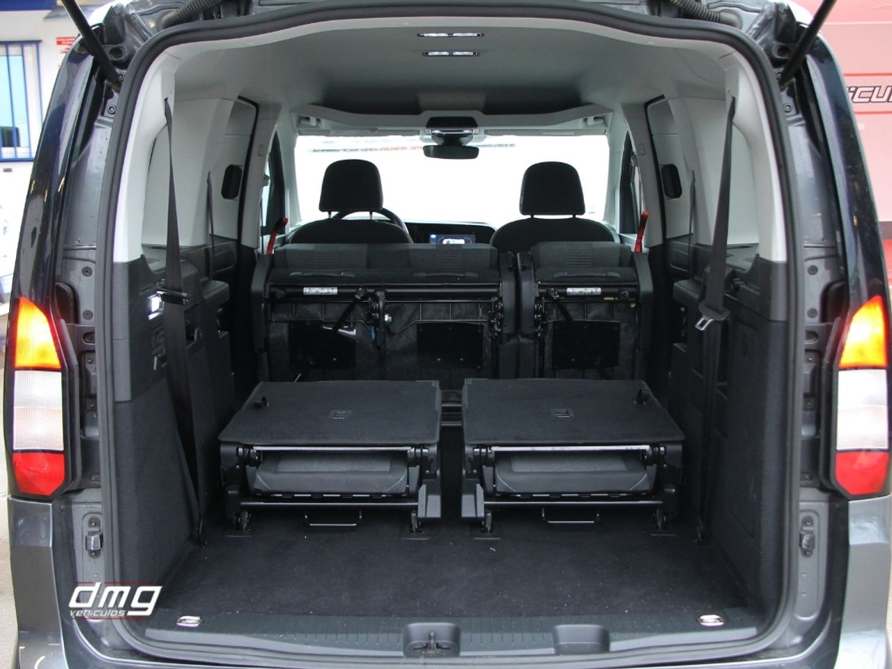 Foto Ford Tourneo Connect 37