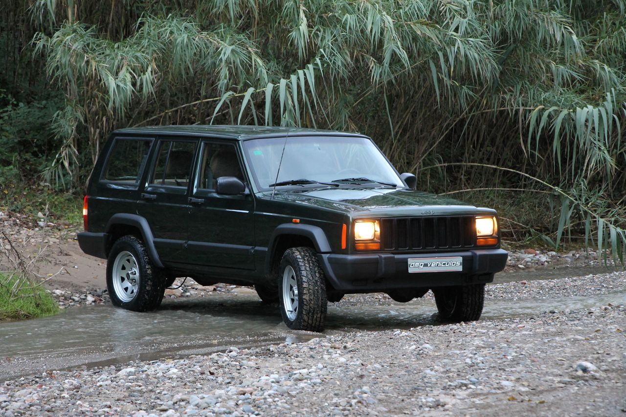 Foto Jeep Cherokee 26