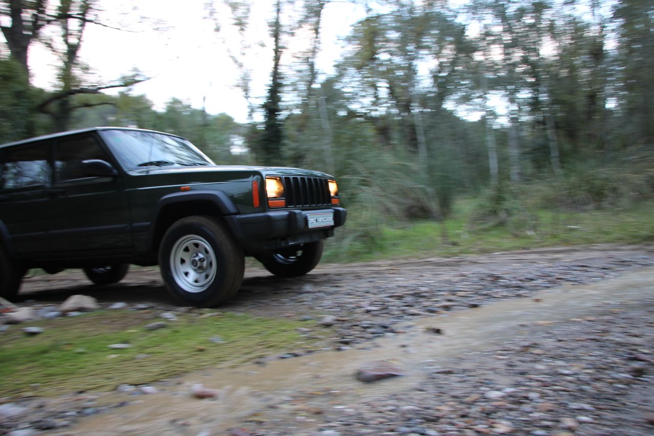 Foto Jeep Cherokee 39