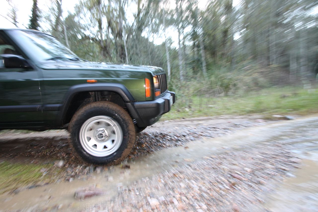 Foto Jeep Cherokee 40